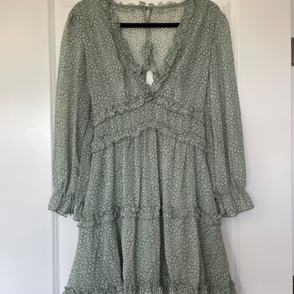 Women’s Boho Pastel Leopard Print Long Sleeve Mini Dress - Picture 3 of 5